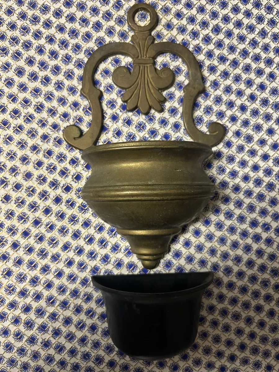Brass Holy water font - Image 2