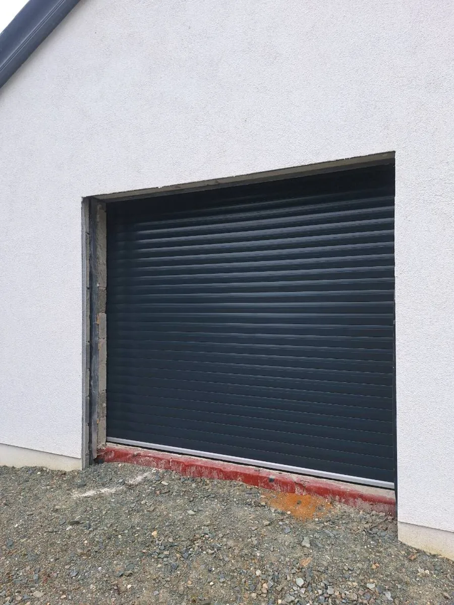 Roller door - Image 1