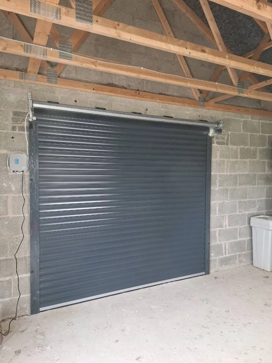 Roller door - Image 2