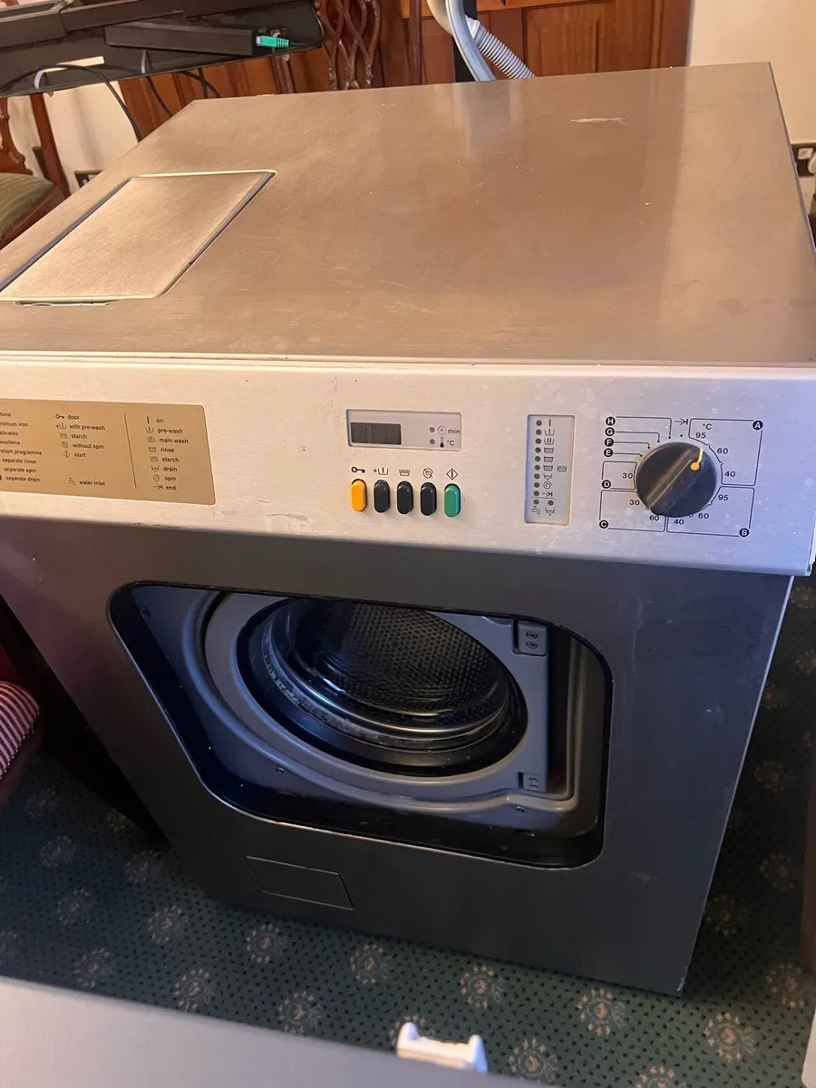 Miele professional washing machine - Image 1