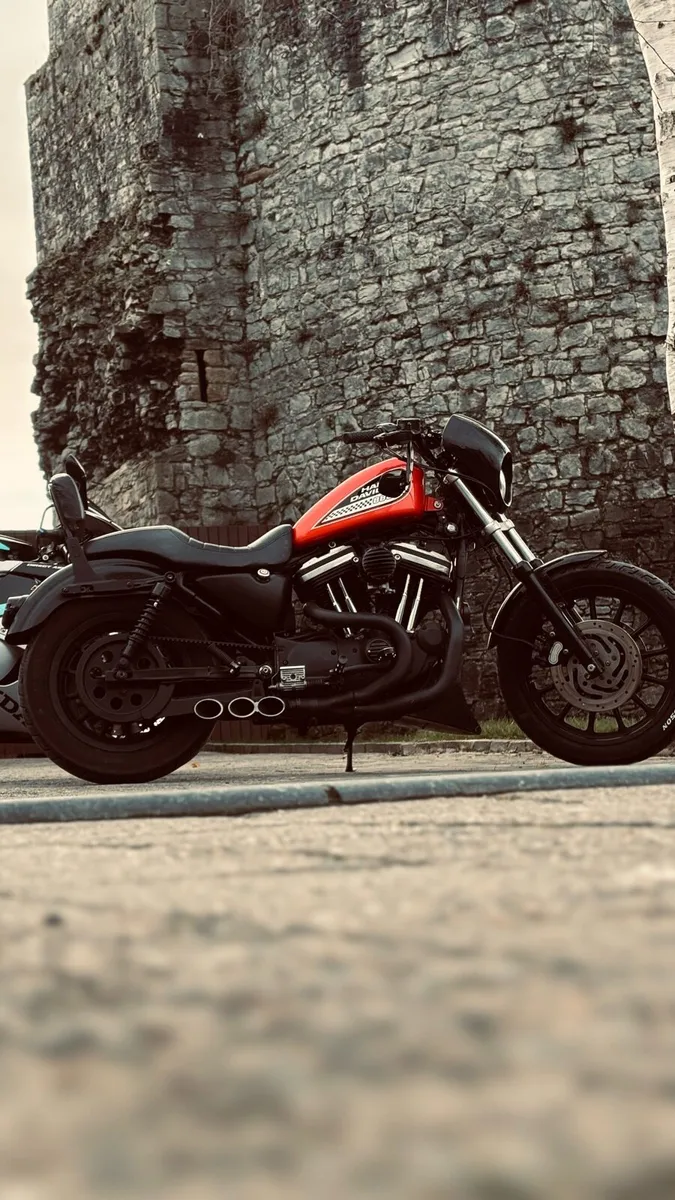 Harley-Davidson XL883R 2001 - Mint Condition - Image 1