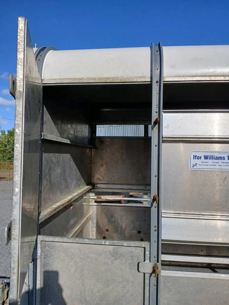 Trailer - Image 3