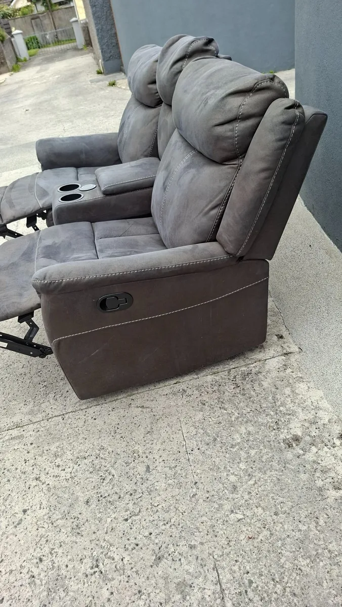 2 Seater Recliner with charging console - Image 3