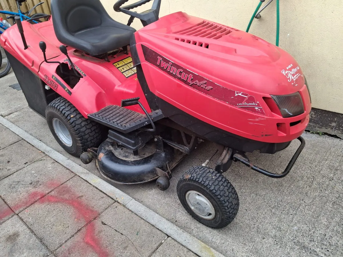 Castlegarden lawnmower - Image 2