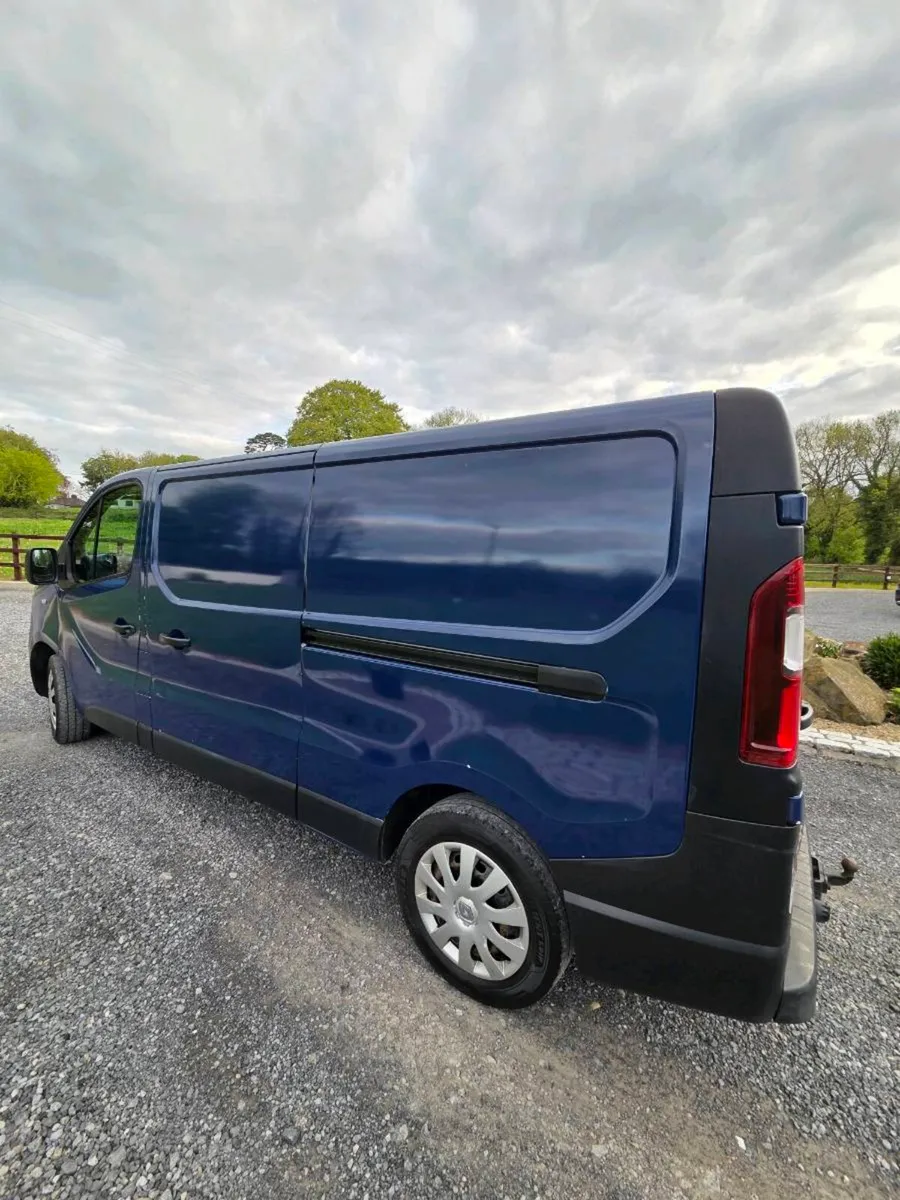 Vauxhall Vivaro - Image 1