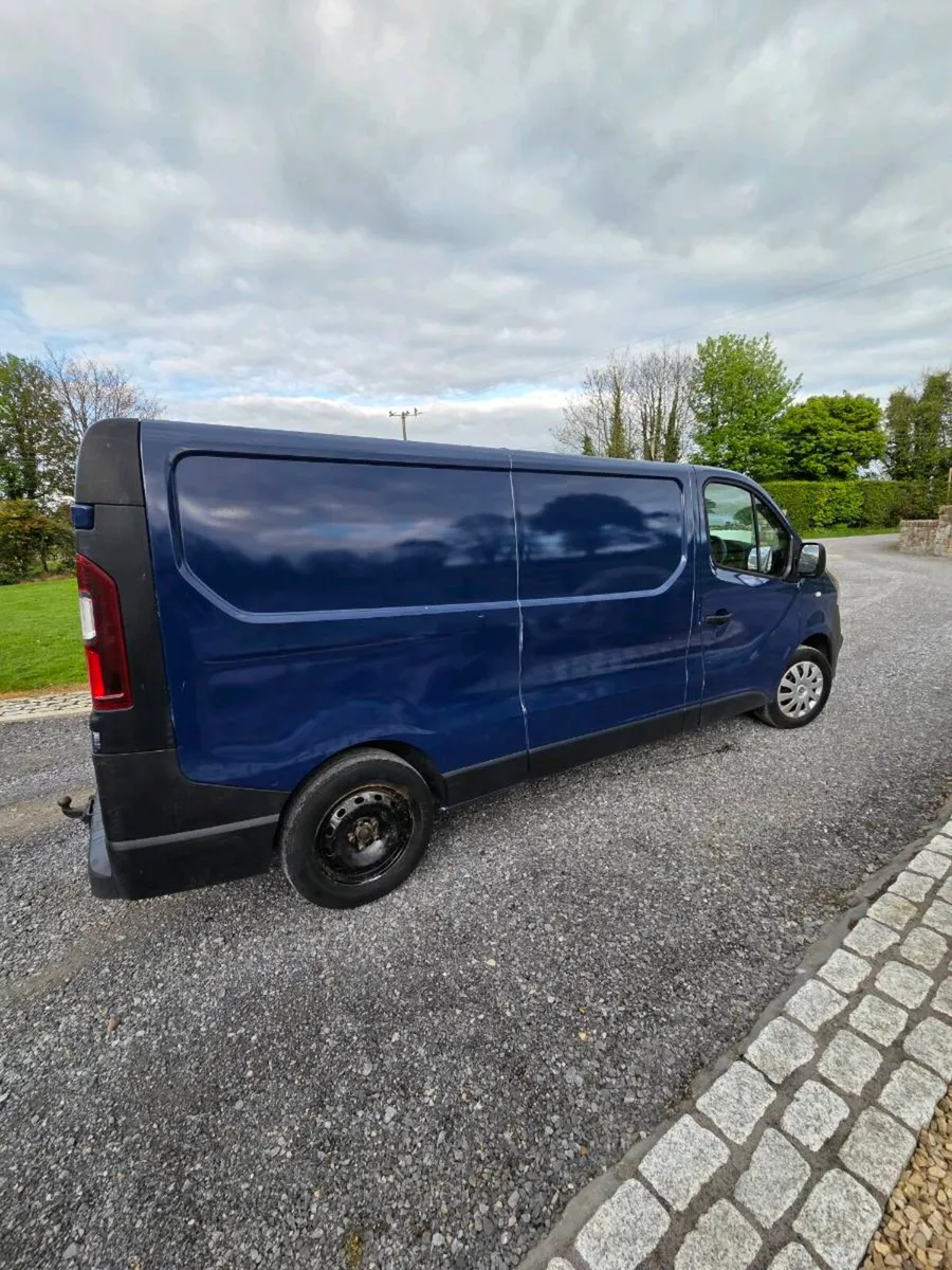 Vauxhall Vivaro - Image 3