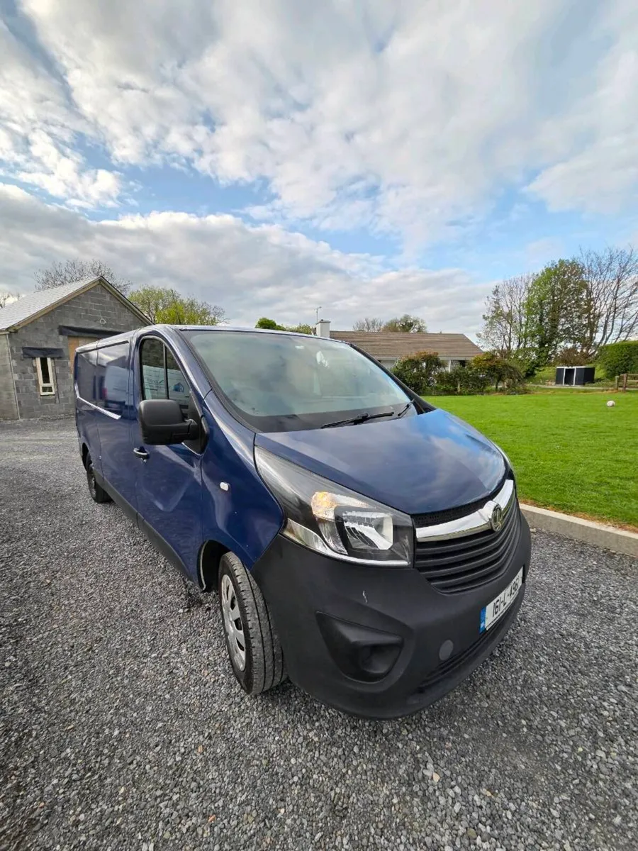 Vauxhall Vivaro - Image 4