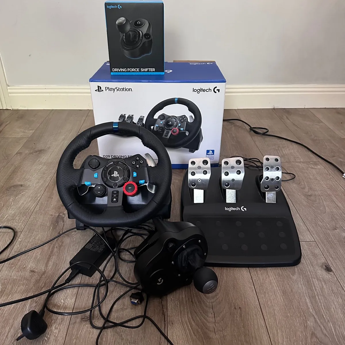 LogitechG29 Driving Force Racing Wheel Playstation