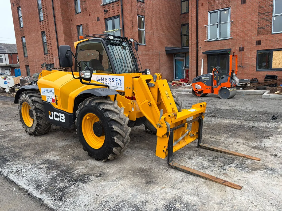 2023 JCB 531-70 Joystick / AC 1750Hrs - MULLANS - Image 2