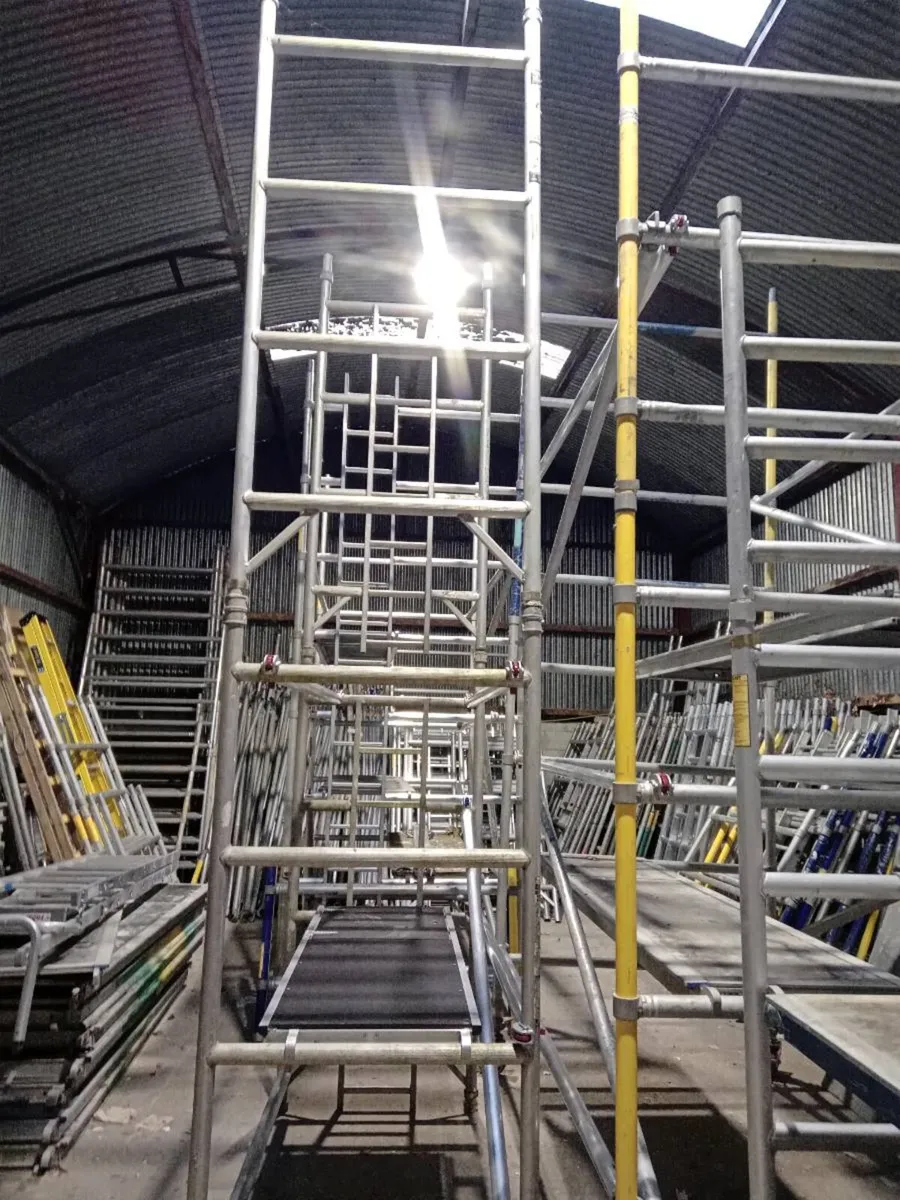 Scaffolding tower - Image 2