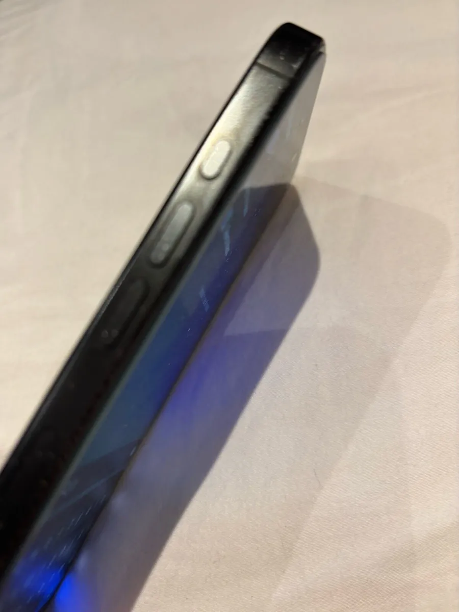 iPhone 16 Pro 128gb - Image 3