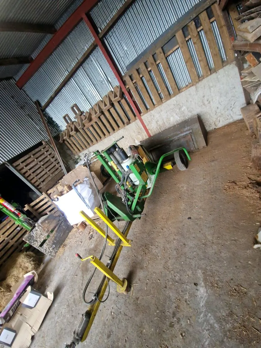 McHale 995LM Small Square Bale Wrapper - Image 2