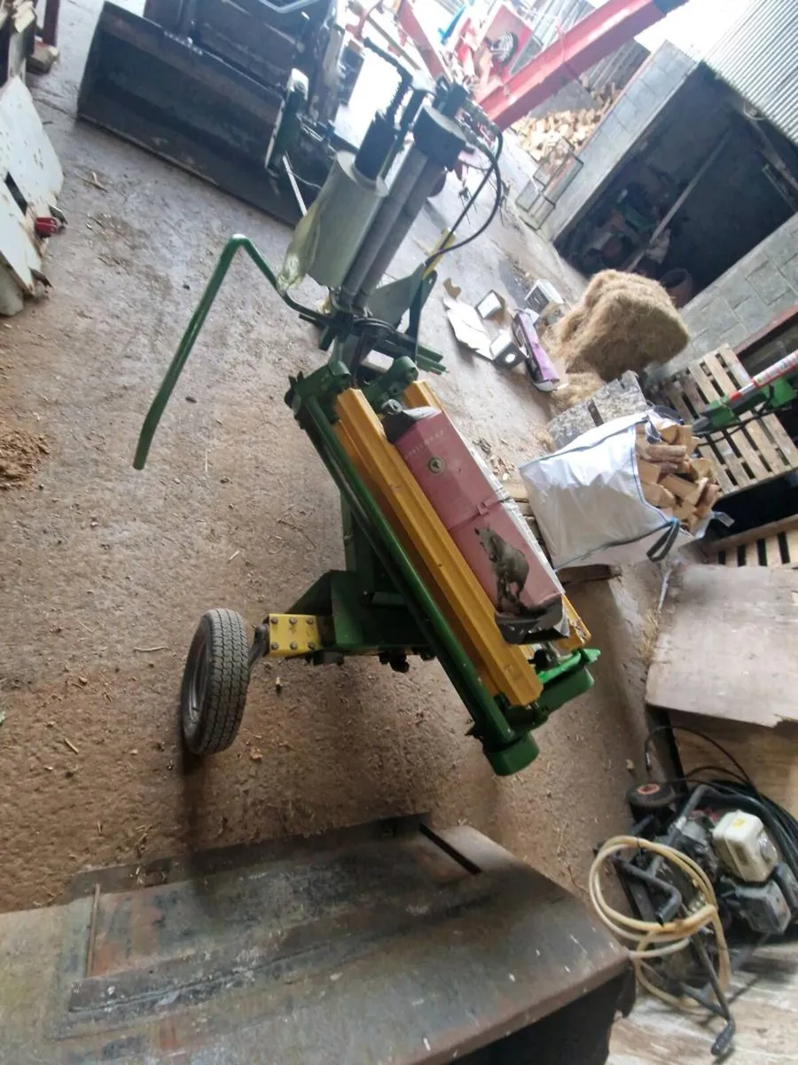 McHale 995LM Small Square Bale Wrapper - Image 3