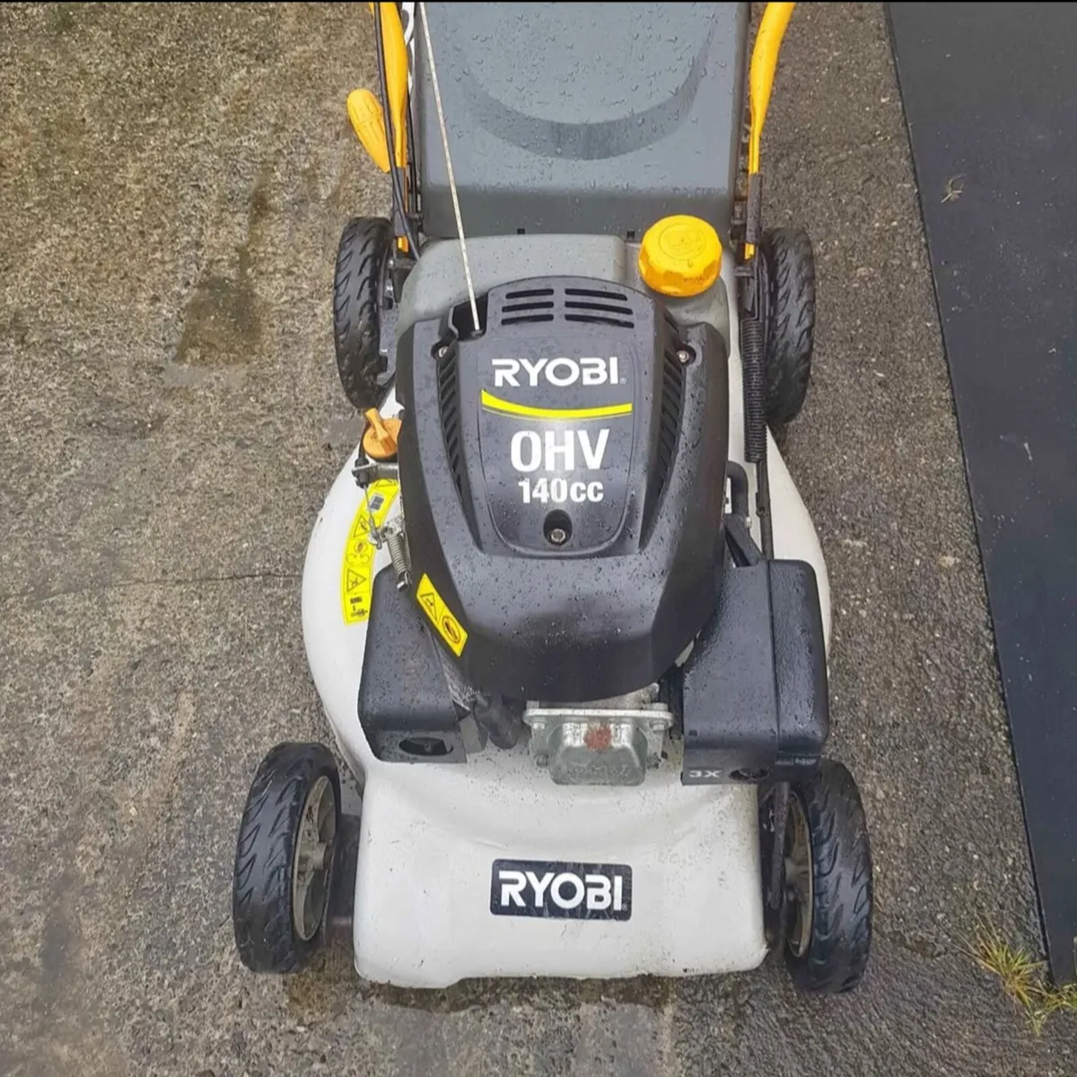 Lawnmower for sale - Image 1