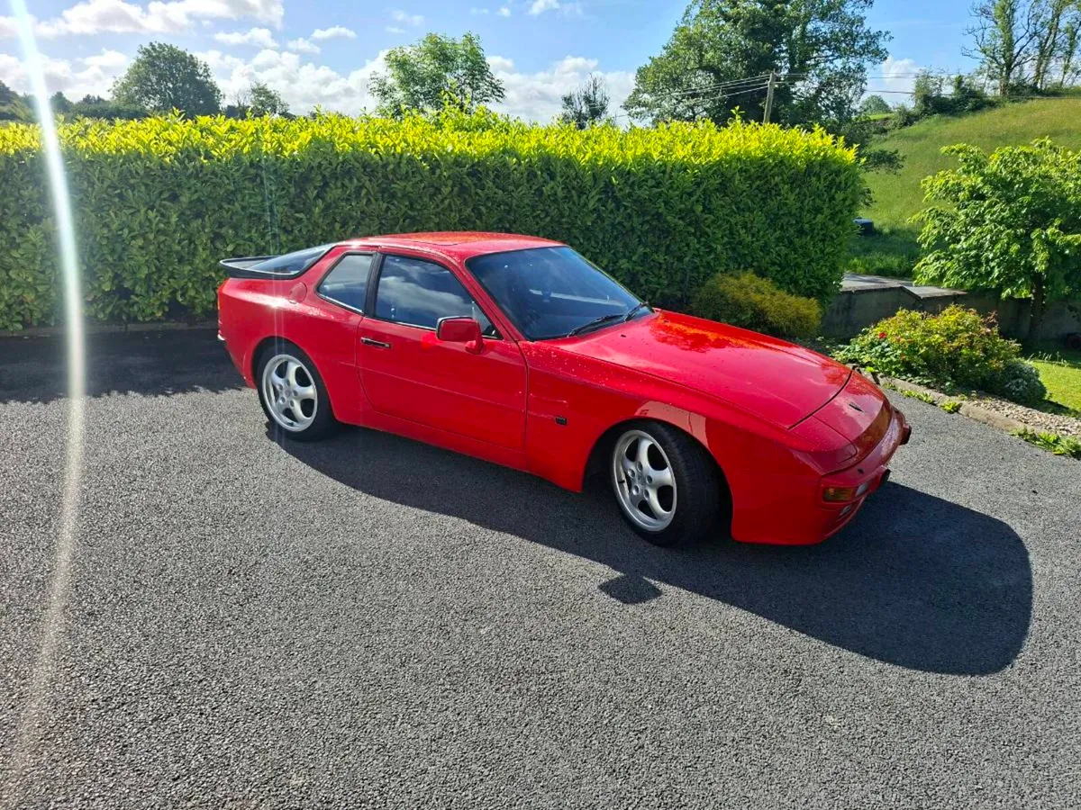 Porsche 944s - Image 1