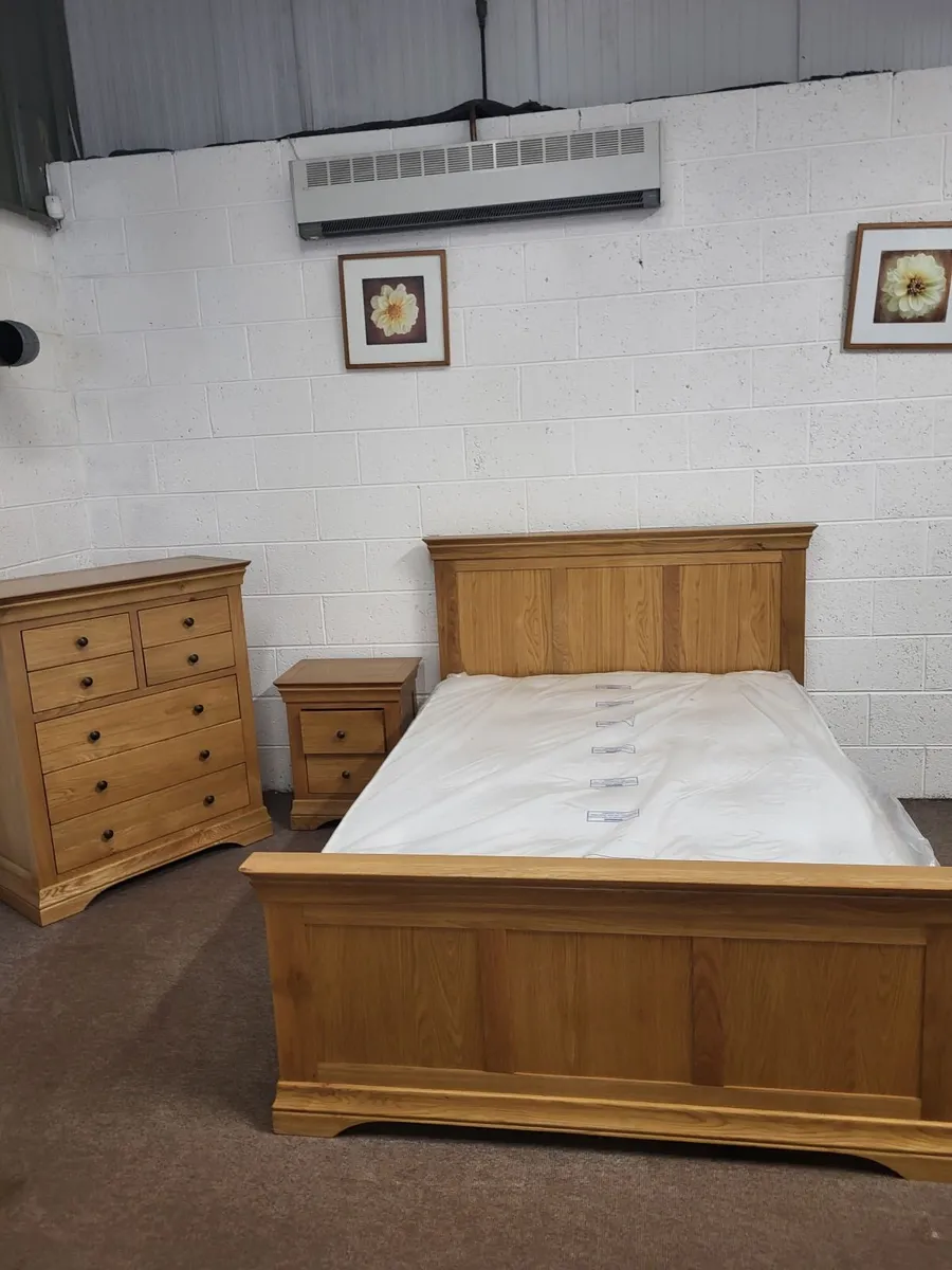Bedroom furniture - Image 3