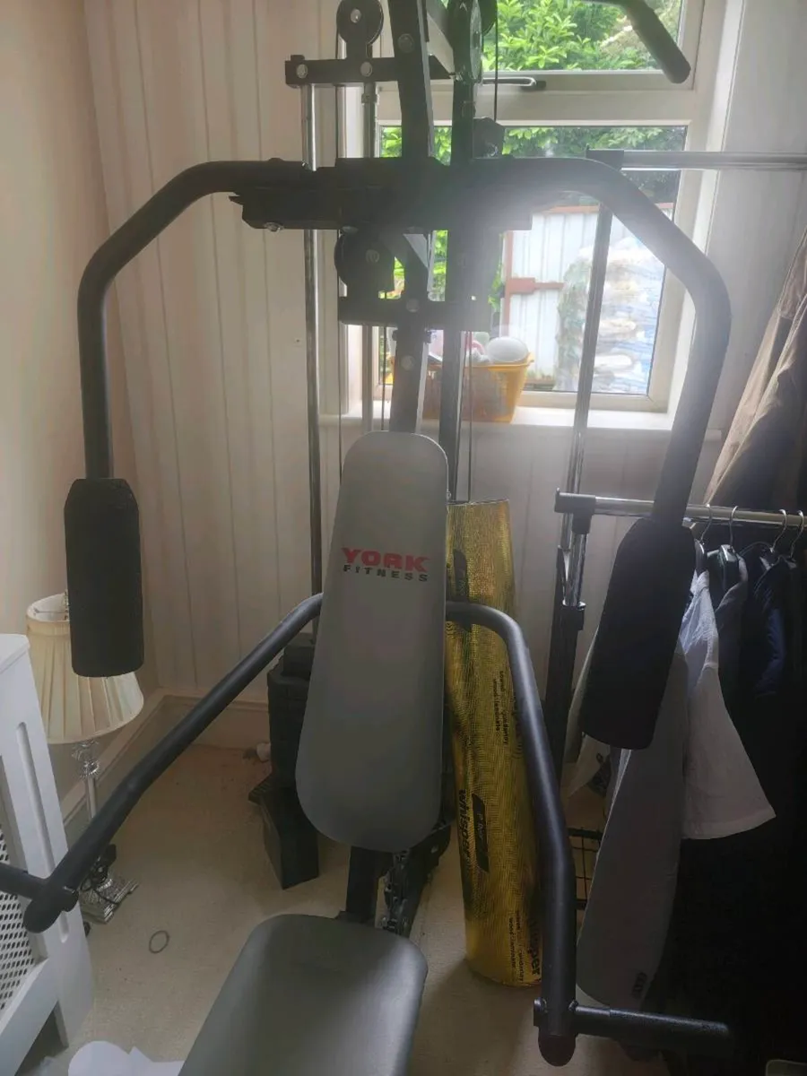 Free Weights bench - Image 1