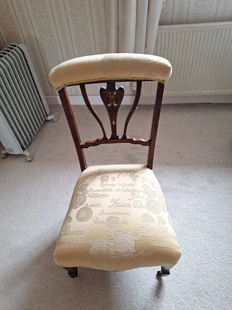 Chair Prie - Image 4