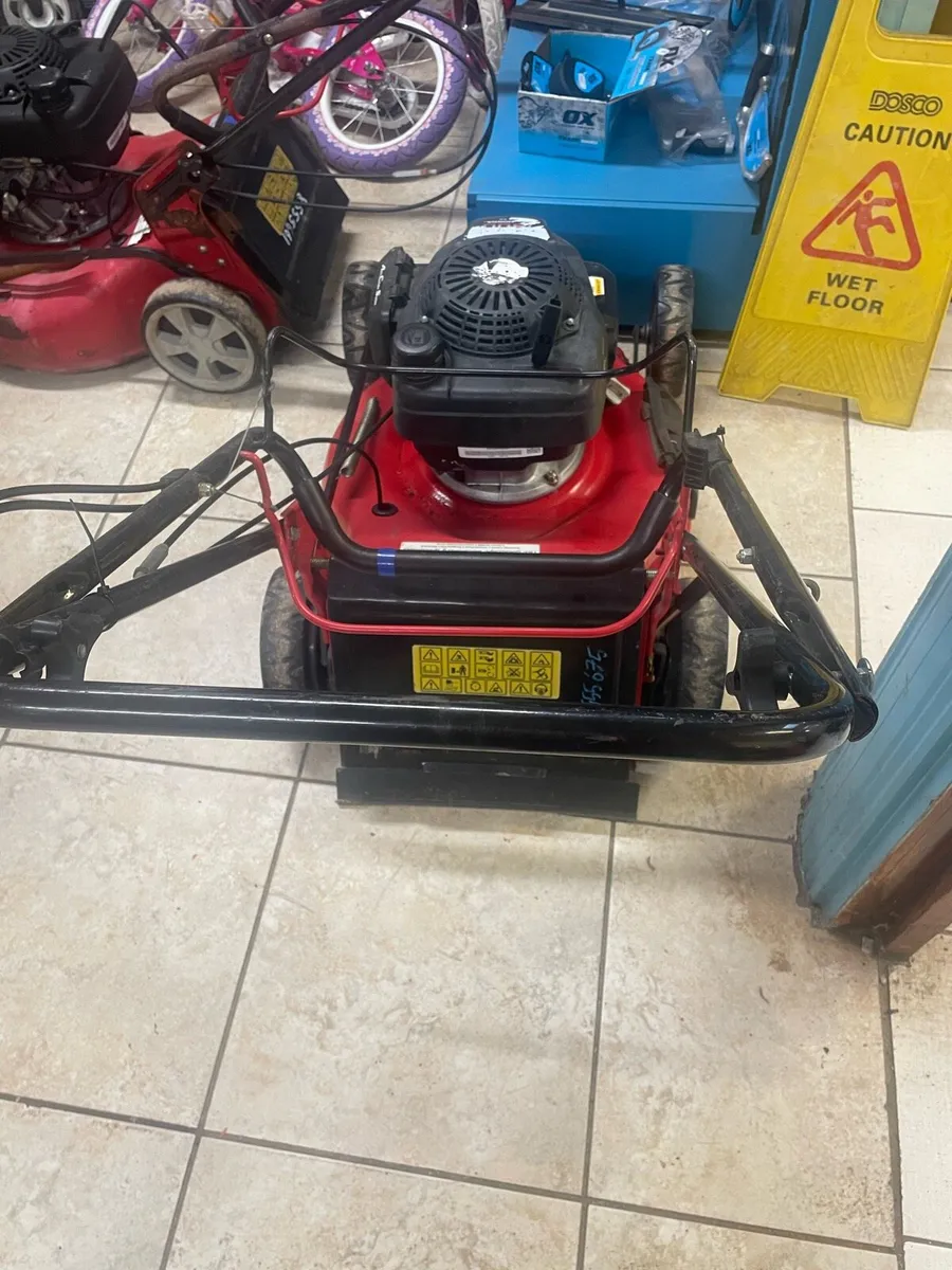 Lawnmower - Image 2