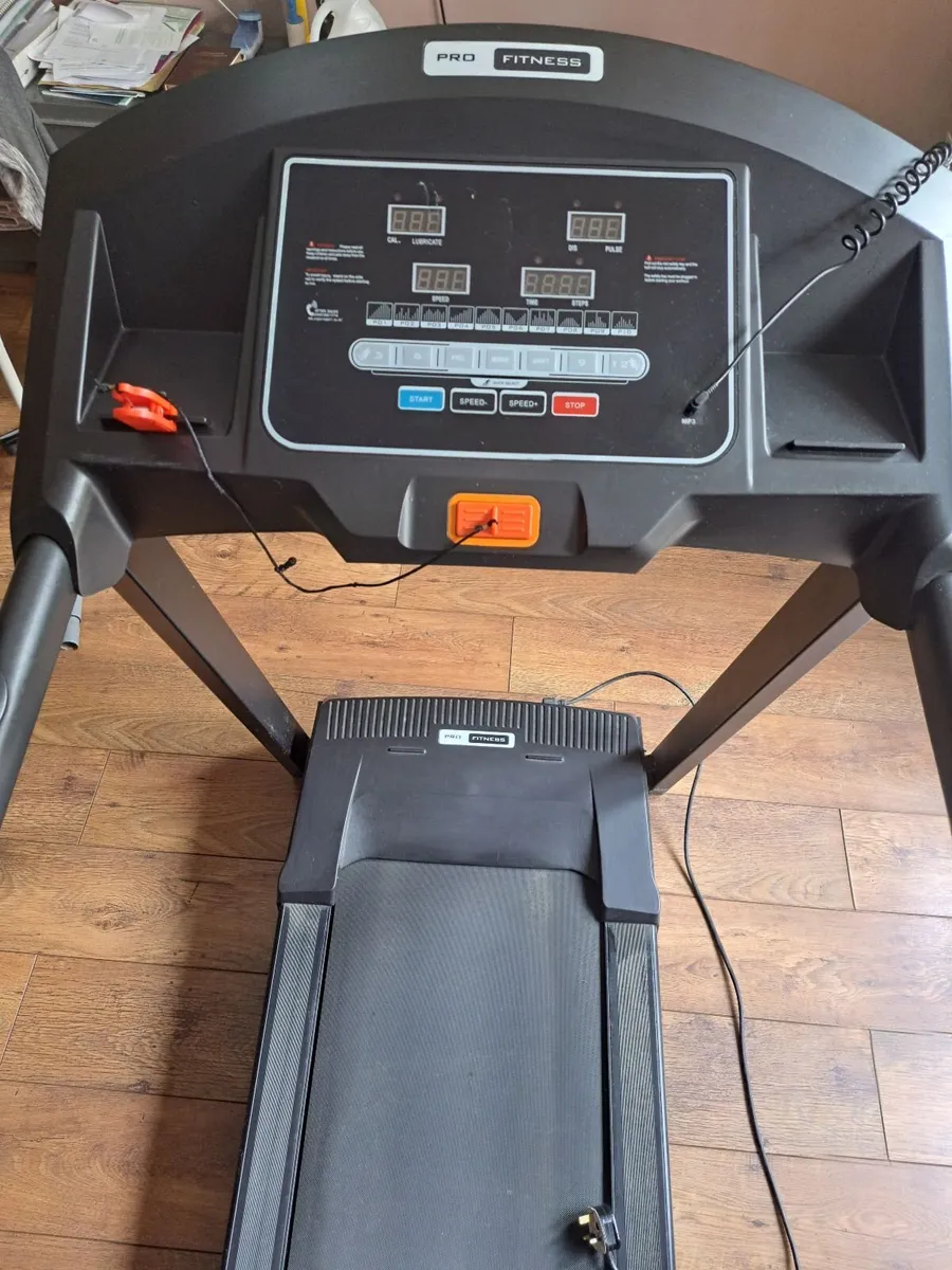 Treadmill PRO FITNESS - Image 2