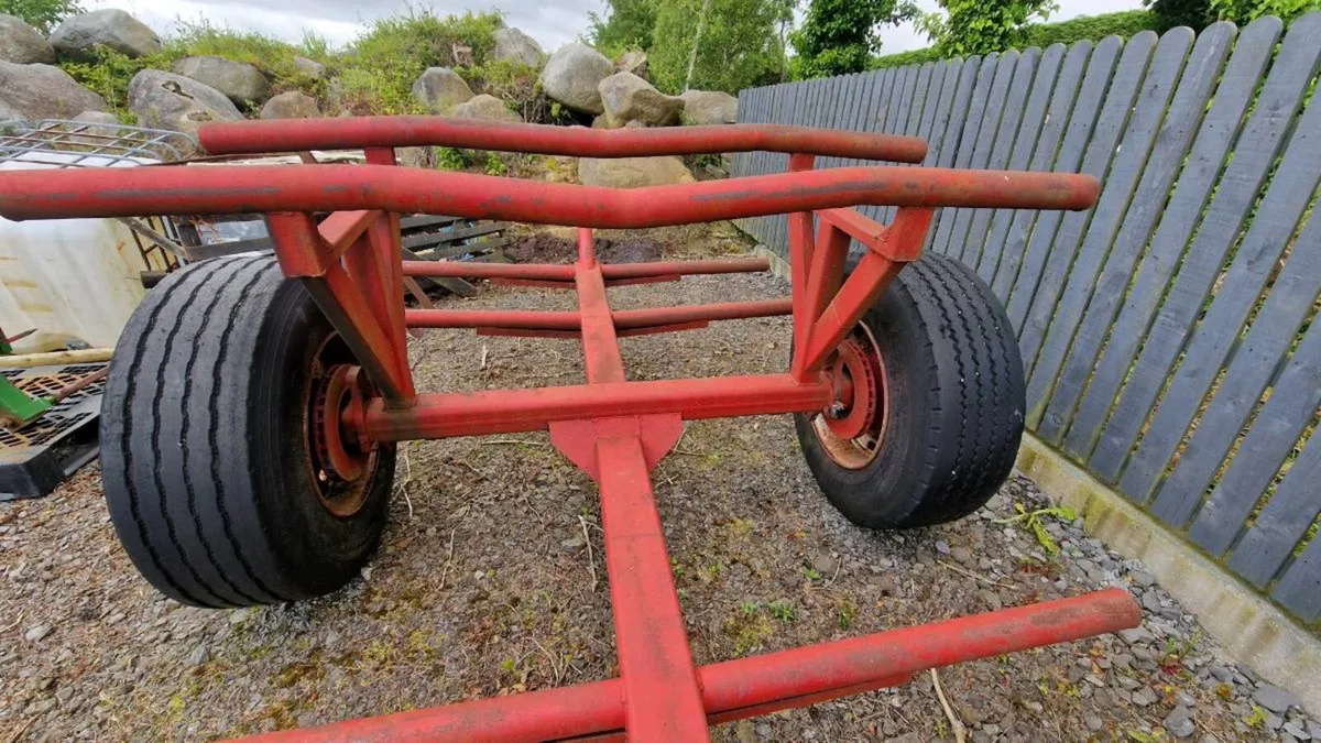 8 bale trailer - Image 3