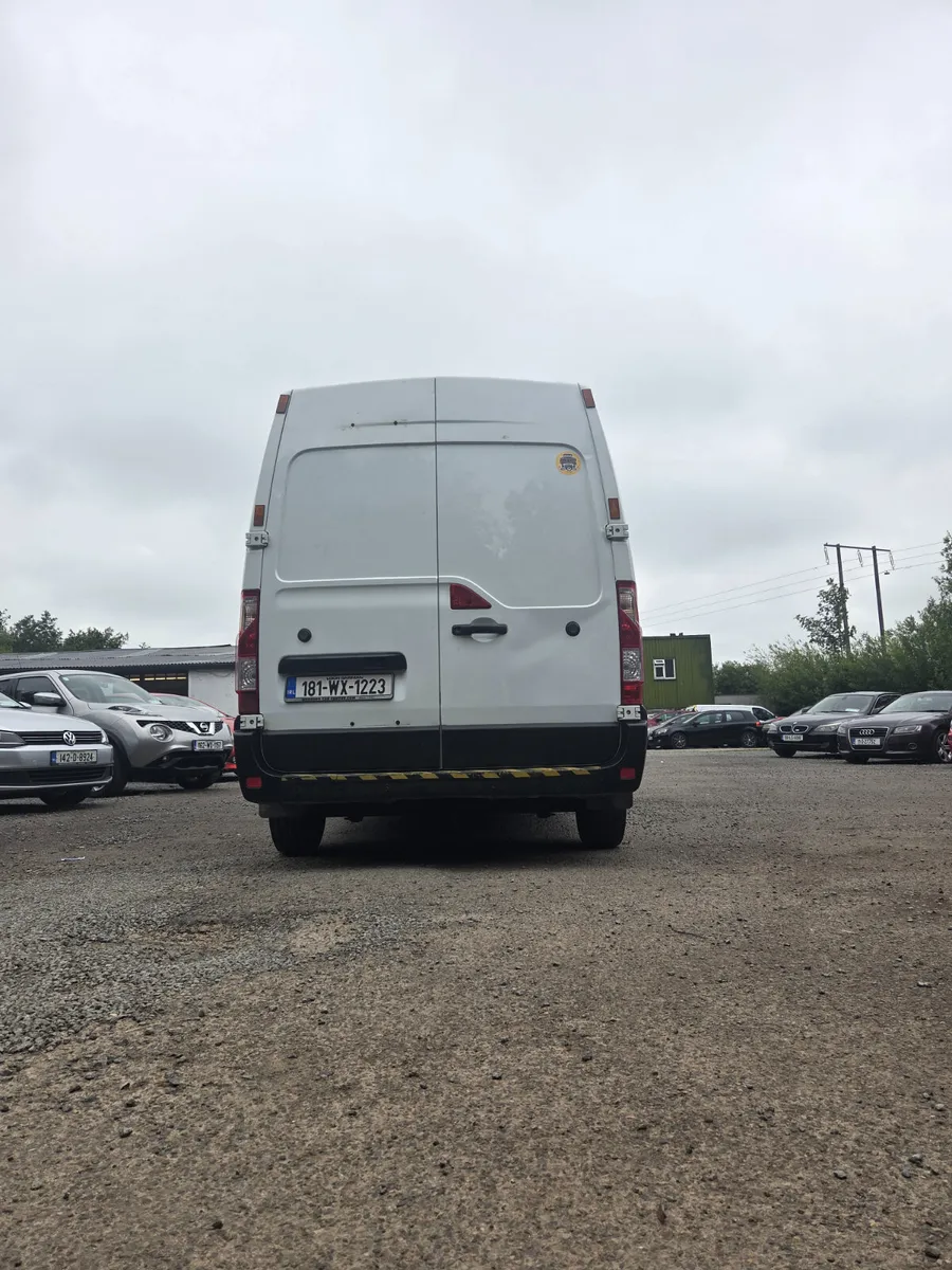 Lovely Nissan NV400 New Doe Warranty - Image 4
