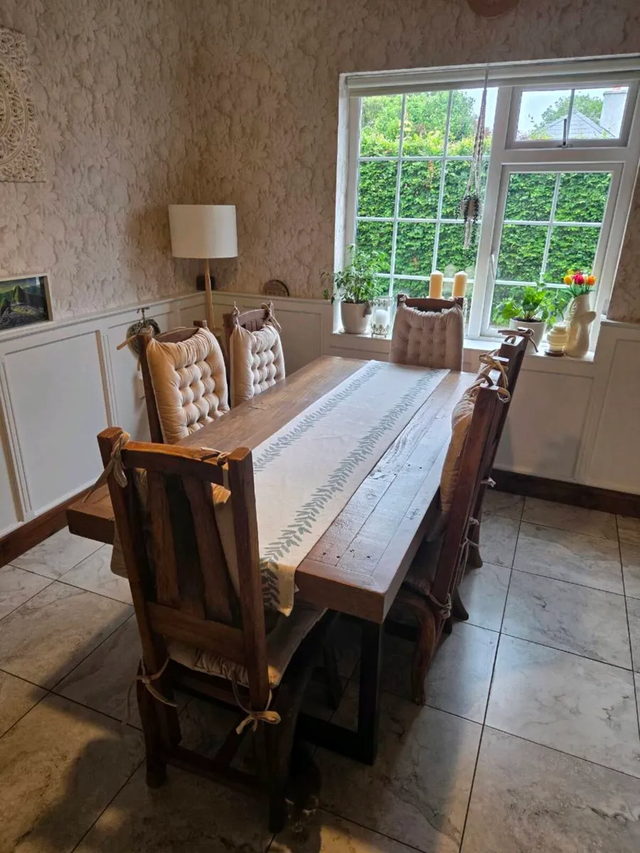 6 x Rustic Solid Wooden kitchen chairs - Image 4