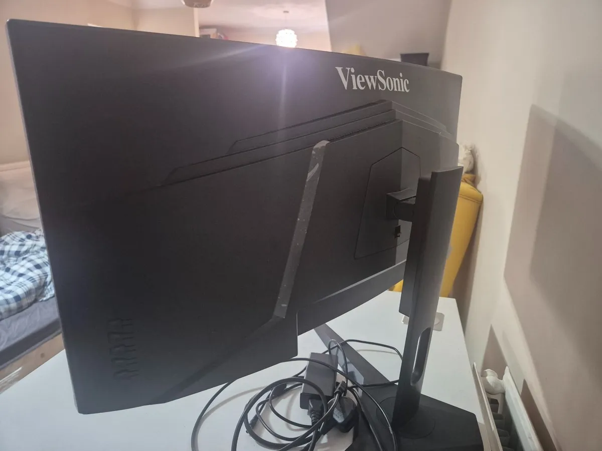 Viewsonic 32inch  Gaming Monitor for Sale - Image 3
