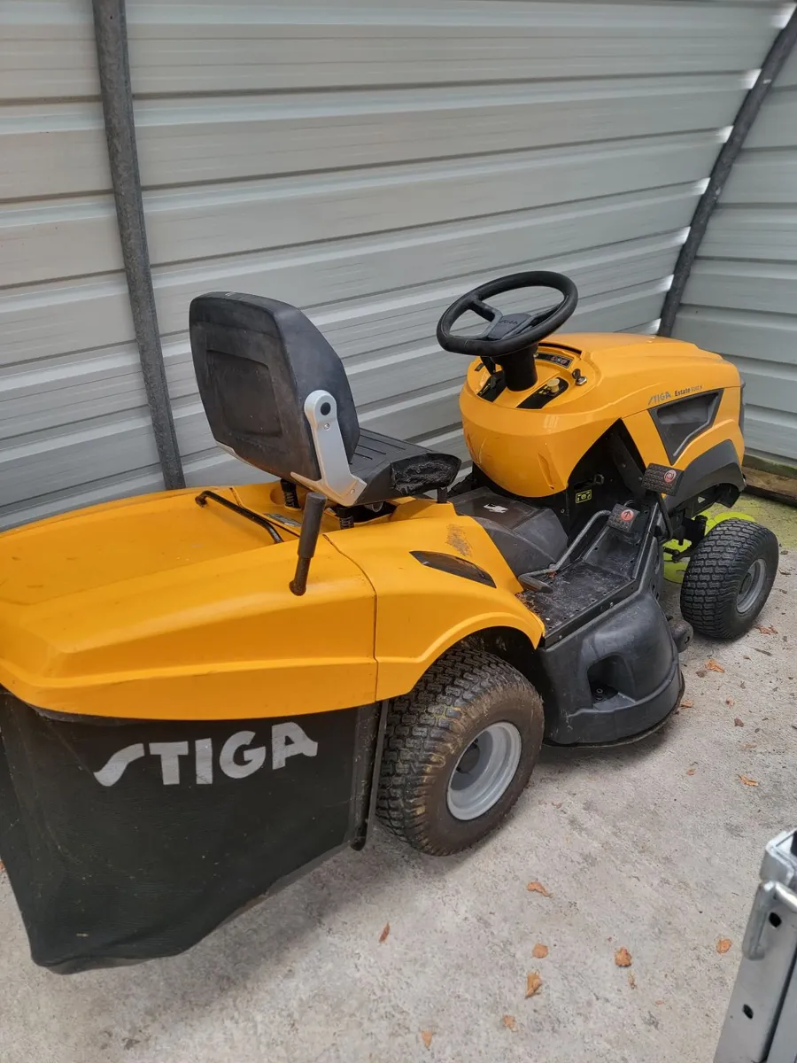 Ride on lawnmower - Image 2