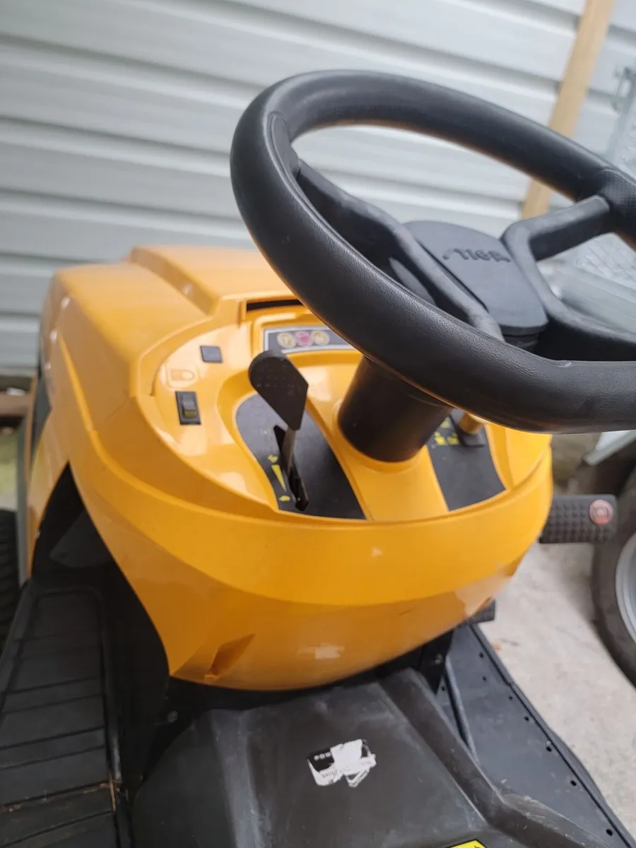 Ride on lawnmower - Image 4