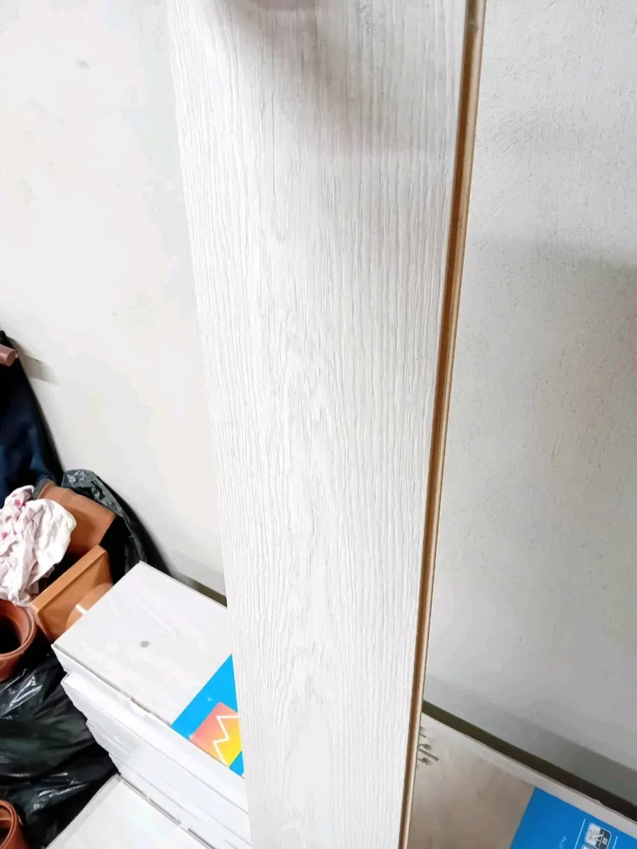 Laminate Flooring - Image 4