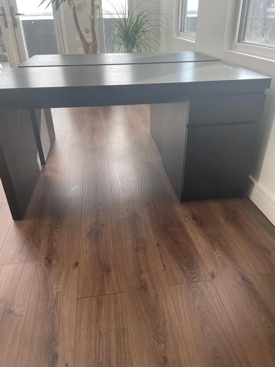 Office Desks - Image 4