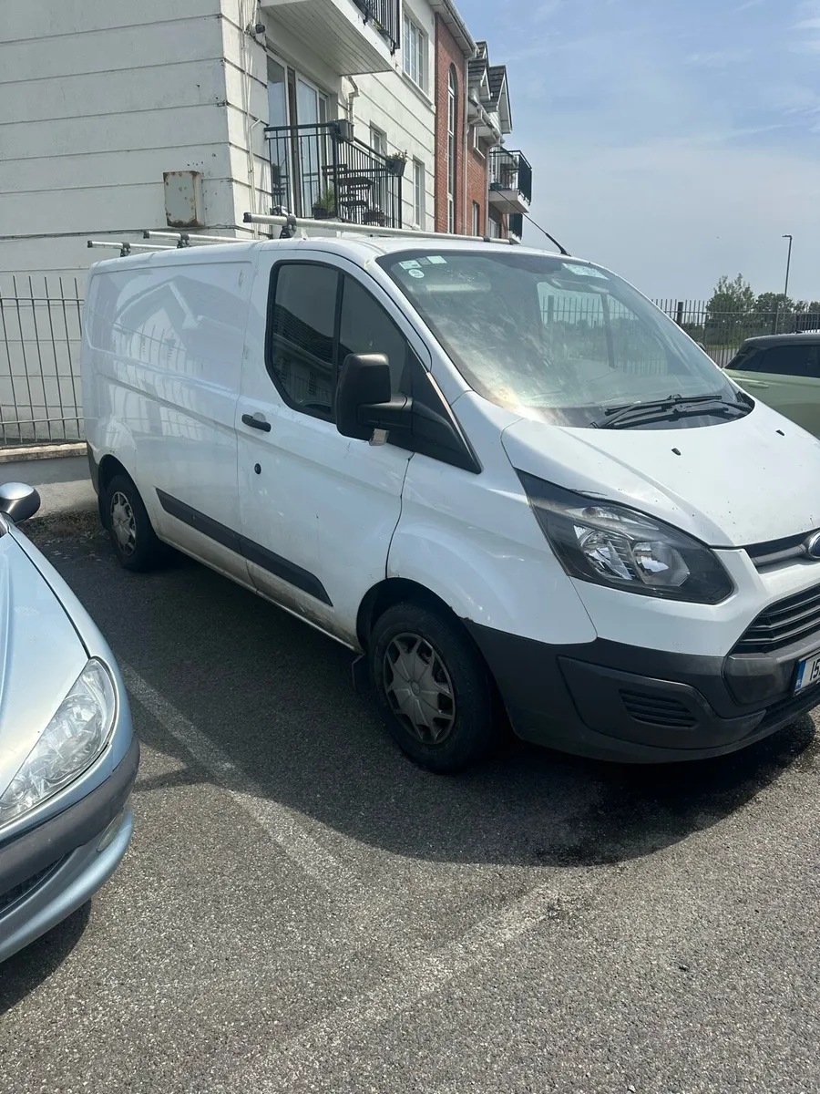 2015 transit custom  starts and drives - Image 1