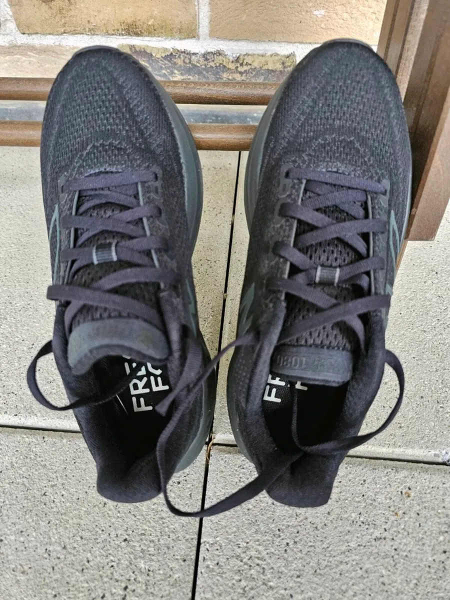 New Balance Fresh Foam women Running shoes - Image 1