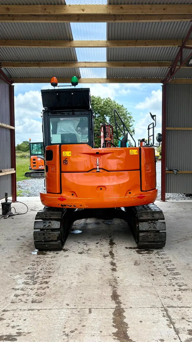 Hitachi Zaxis 85usb - Image 3