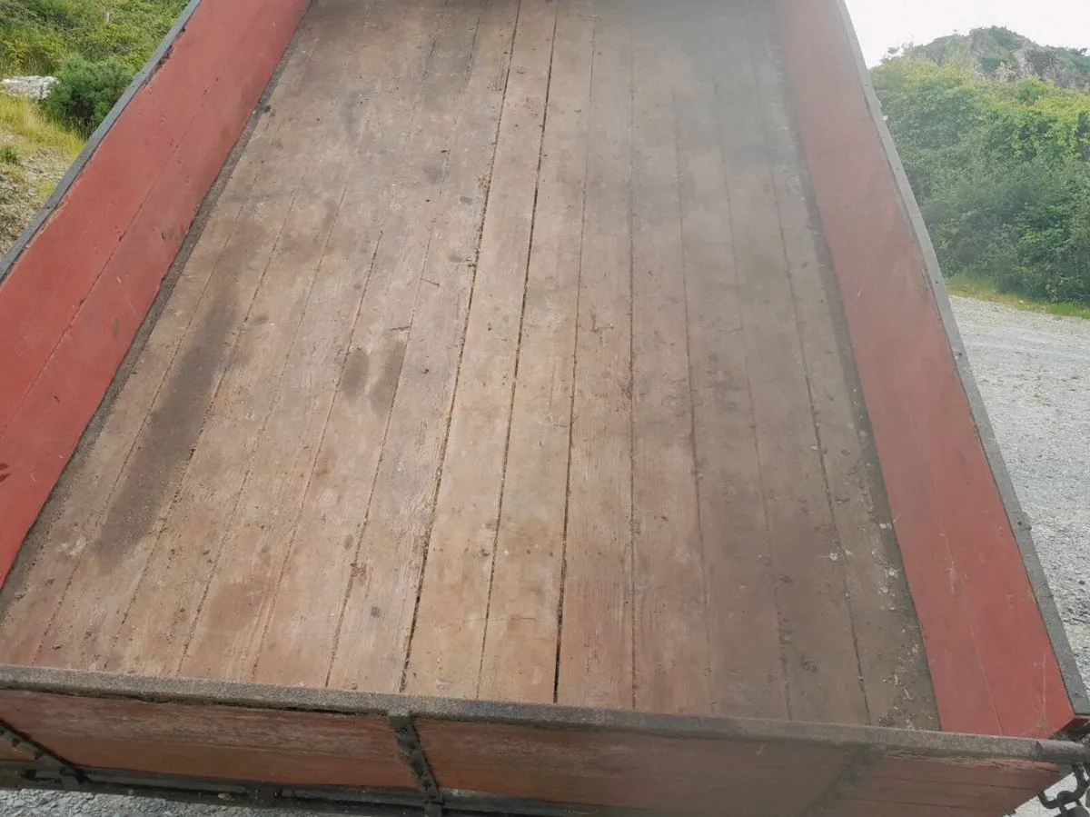 Trailer - Image 4