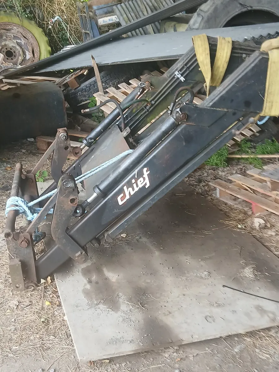 Loader and brackets  bolts and spacers - Image 2