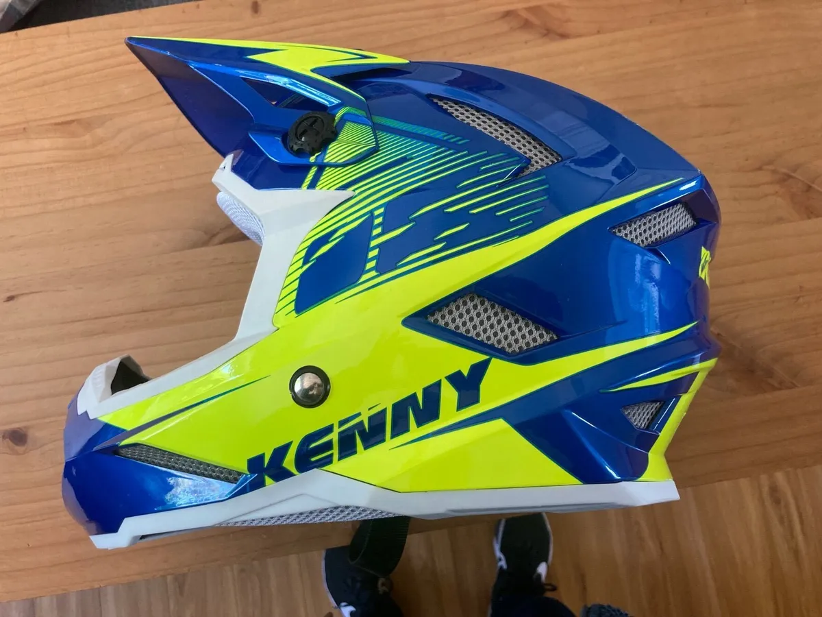 AS NEW- Kenny  Scrub BMX helmet - Image 1