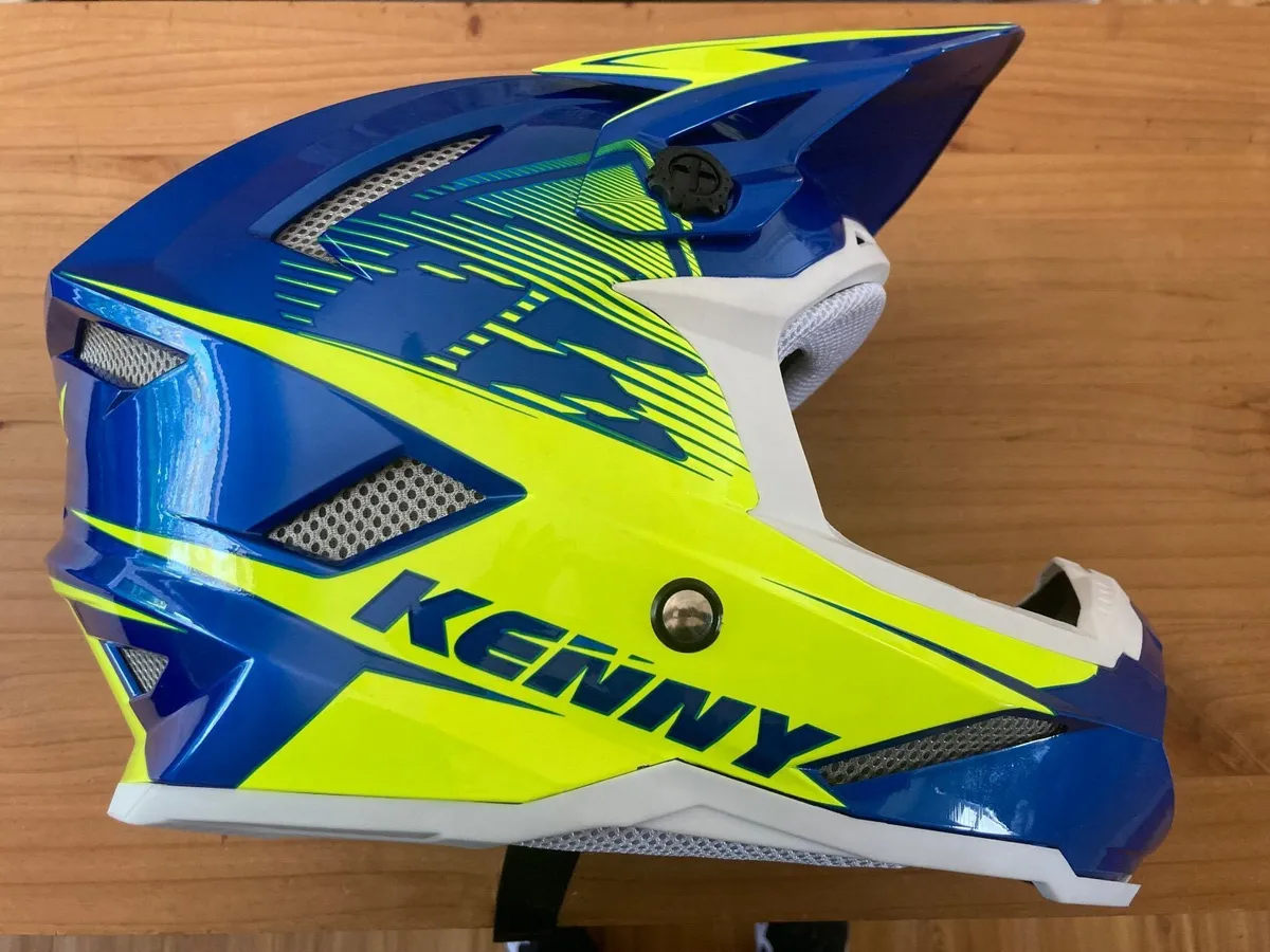 AS NEW- Kenny  Scrub BMX helmet - Image 3