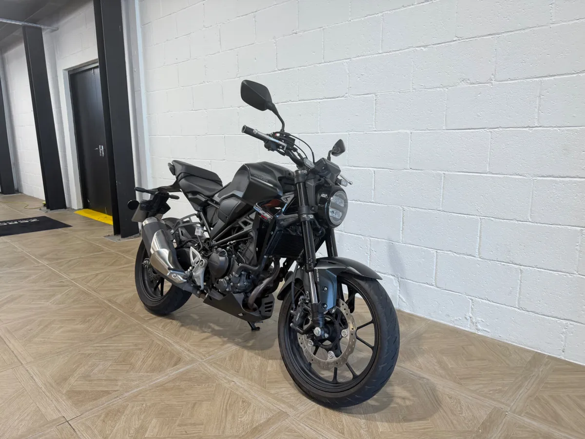 Honda CB300R 2023 - Image 2