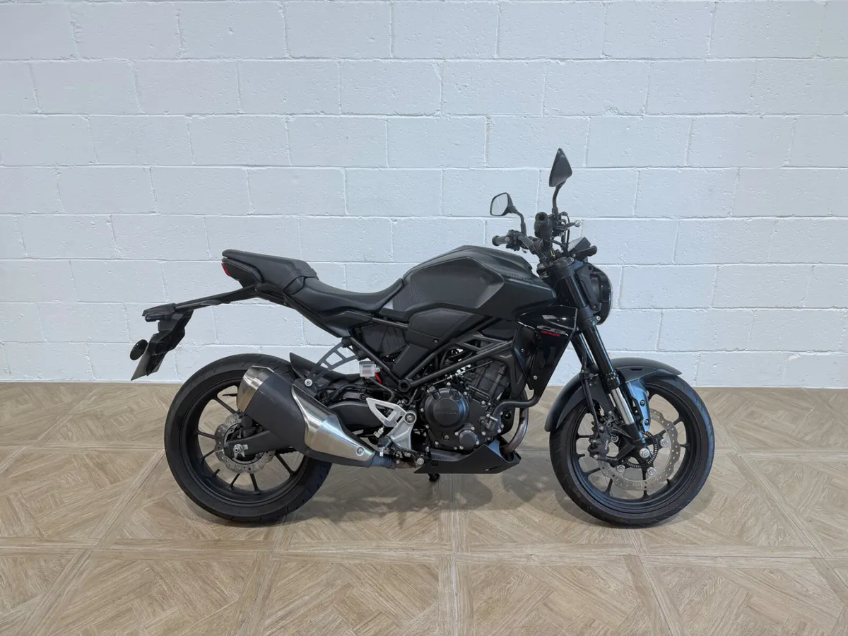Honda CB300R 2023 - Image 1