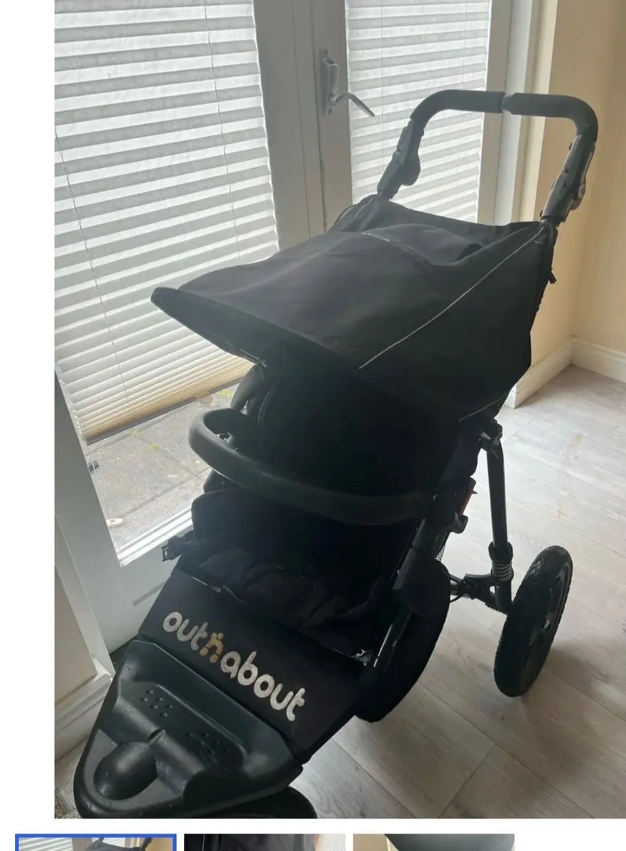 Out n about single buggy - Image 1