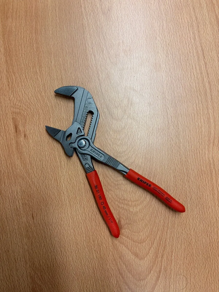 Brand New Knipex flat teeth pipe grips - Image 2