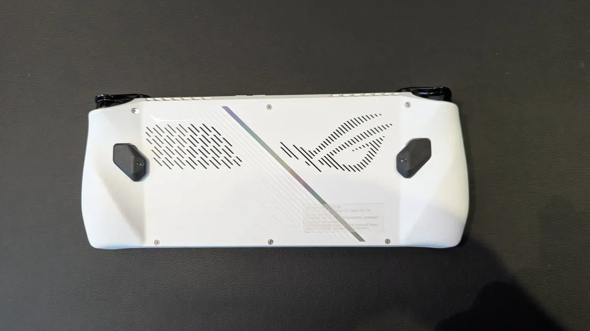 ROG Ally Z1 Extreme - Handheld Console - Image 4