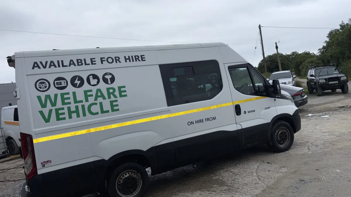 2016 Iveco Daily Welfare Van - Image 1