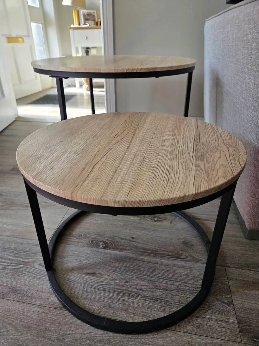 Nest of 2 x Coffee tables - Image 2