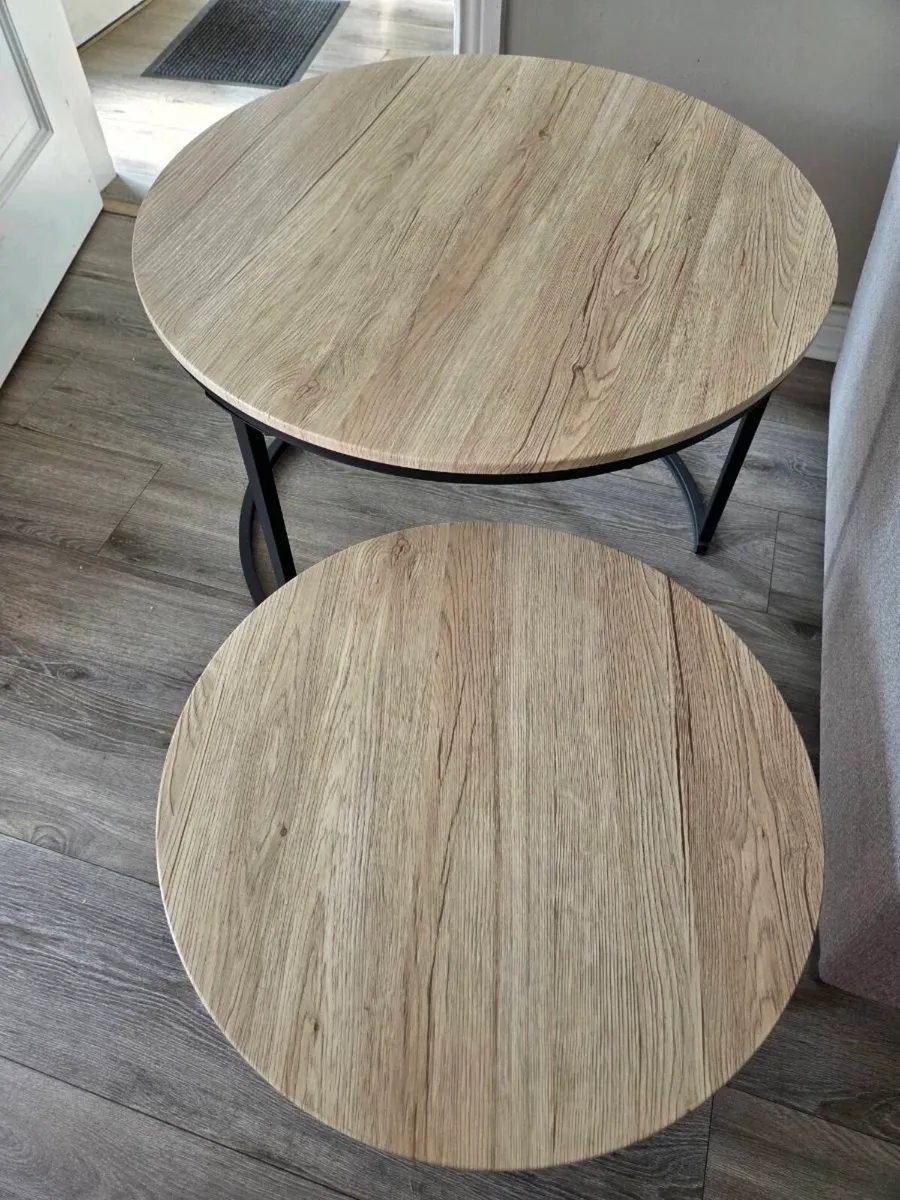 Nest of 2 x Coffee tables - Image 1