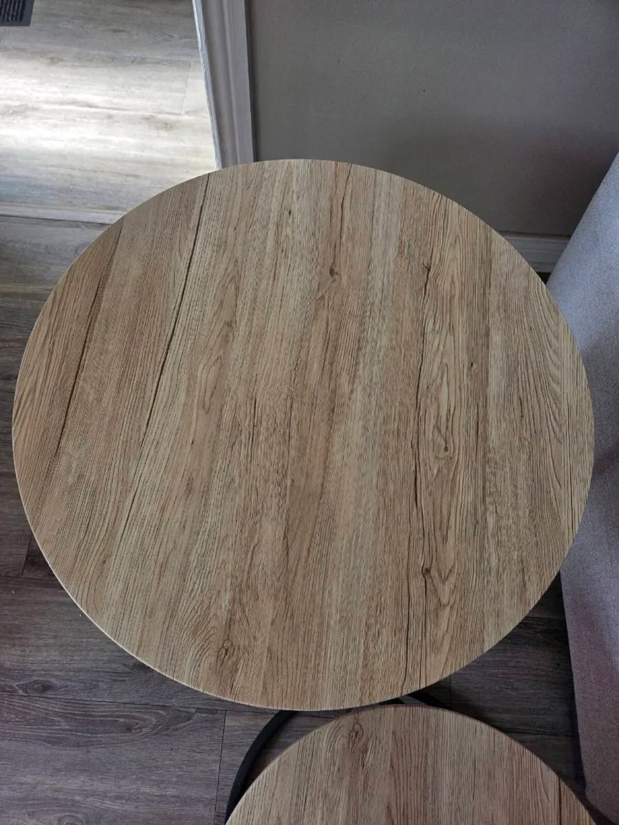 Nest of 2 x Coffee tables - Image 4