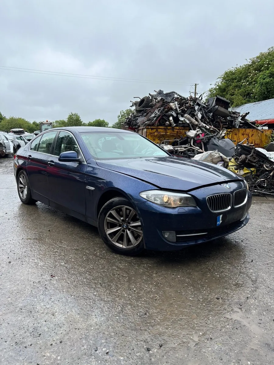 Breaking bmw 520d f10 2012 a76/5 n47d20c - Image 1