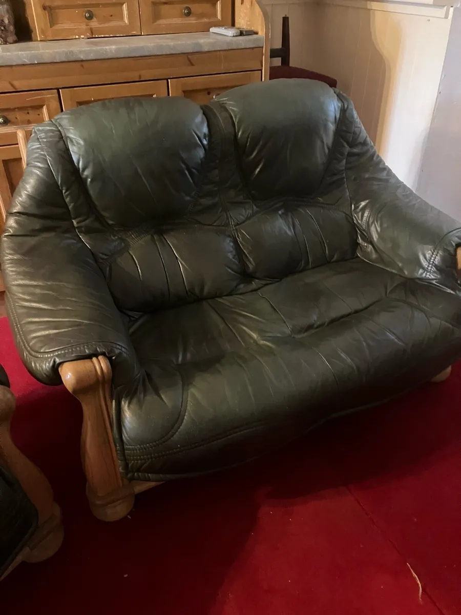 Leather couch - Image 1